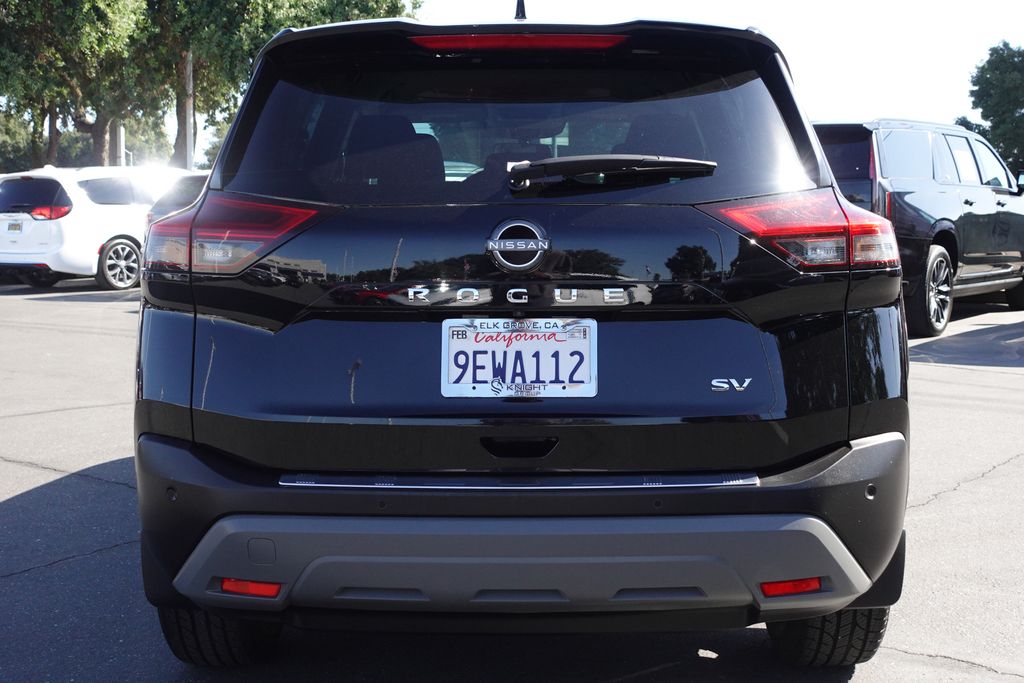 2023 Nissan Rogue SV photo 3