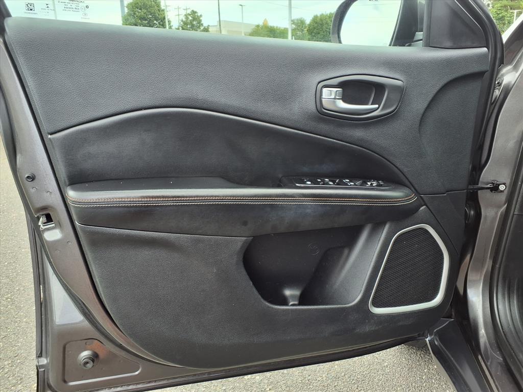 2019 Jeep Compass Latitude photo 12