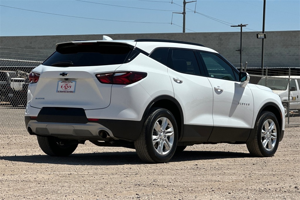 2021 Chevrolet Blazer 2LT photo 2