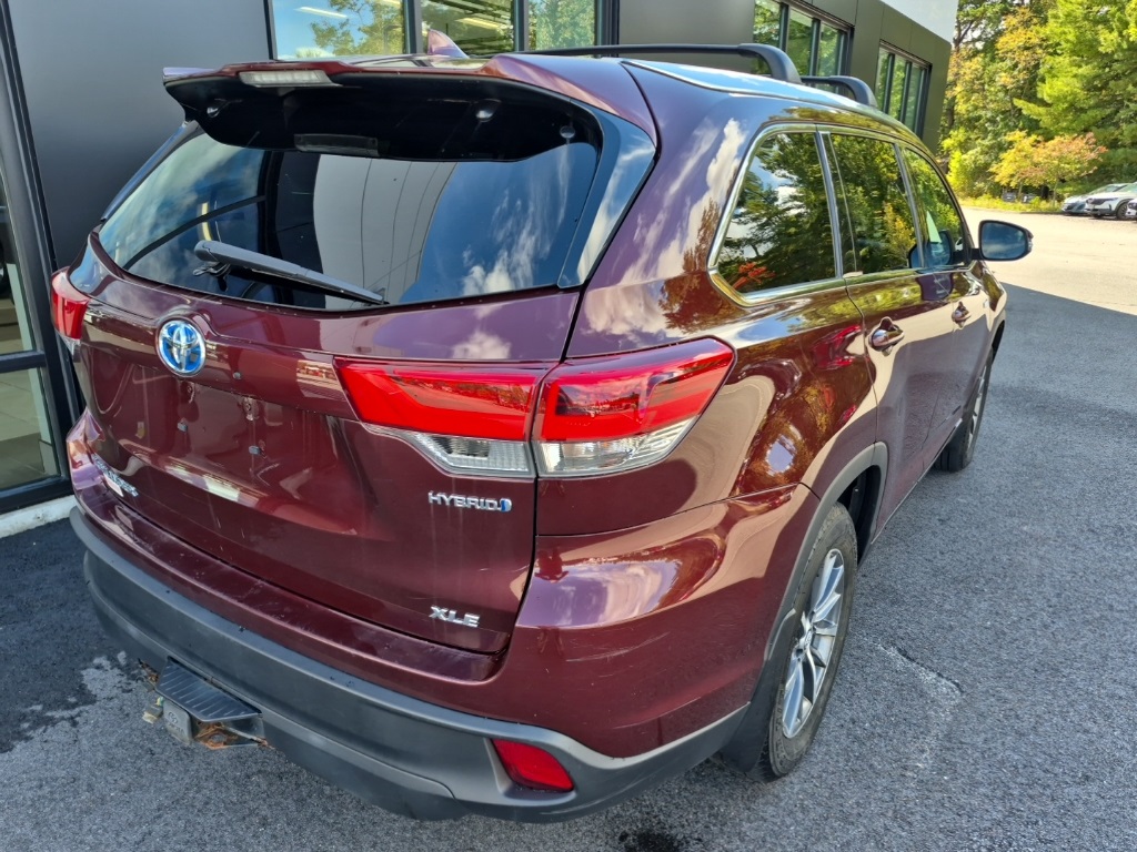 2019 Toyota Highlander Hybrid XLE photo 4