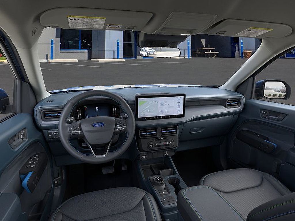 2025 Ford Maverick photo 9