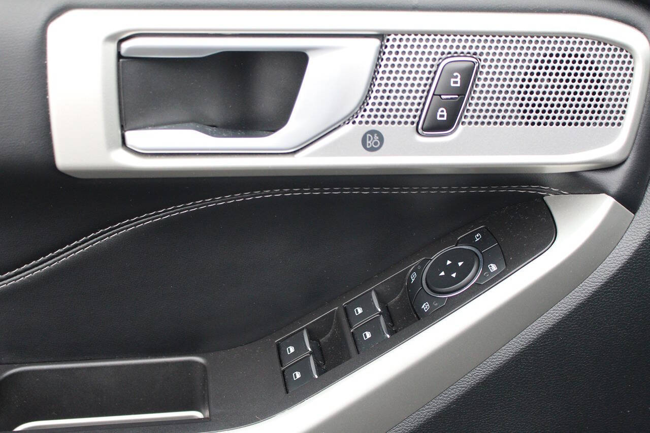 2023 Ford Explorer Limited photo 11