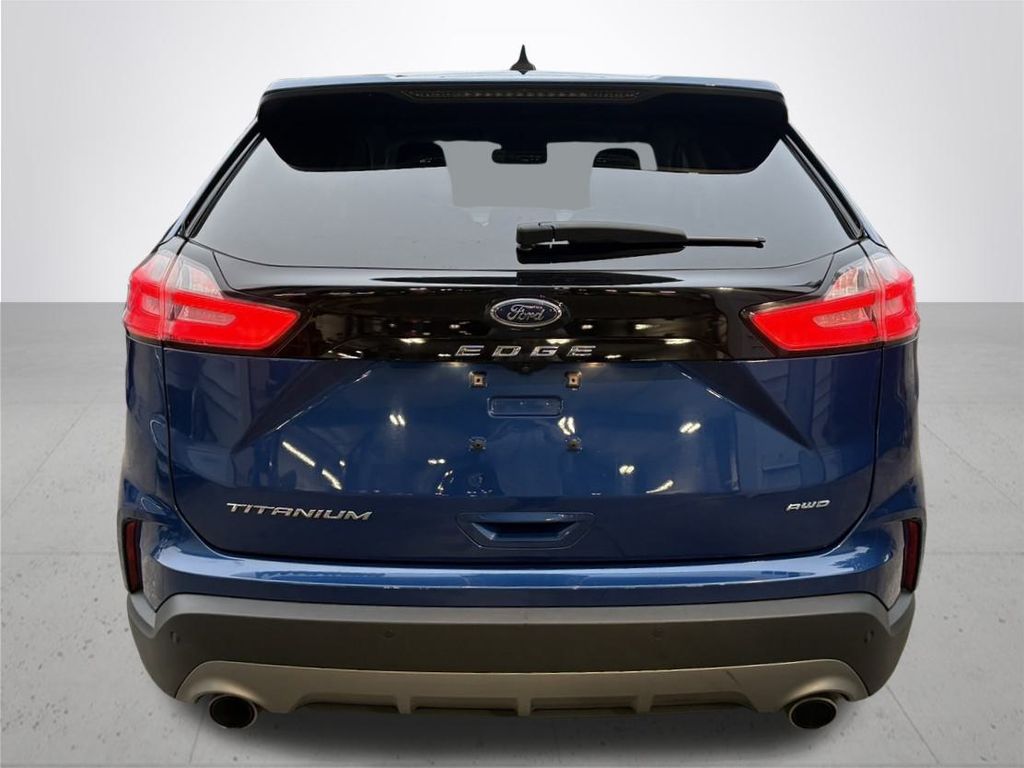 2022 Ford Edge Titanium photo 8
