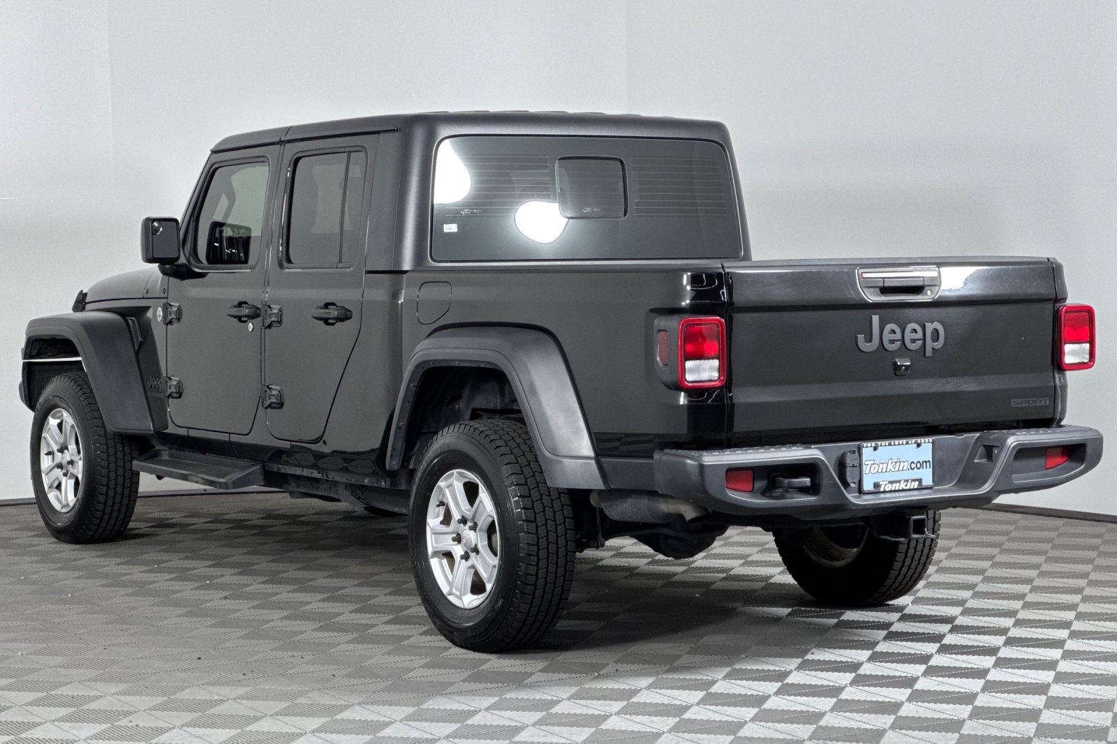 2020 Jeep Gladiator Sport photo 6