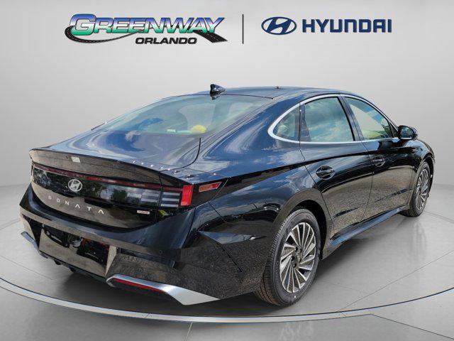 2025 Hyundai Sonata Hybrid Limited photo 4