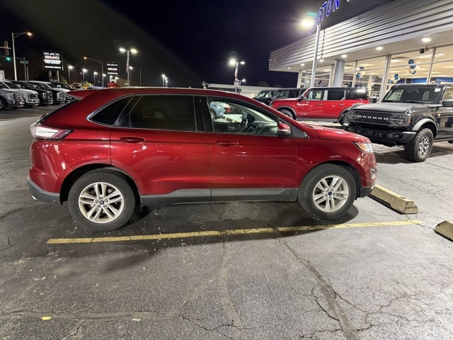 2018 Ford Edge SEL photo 2