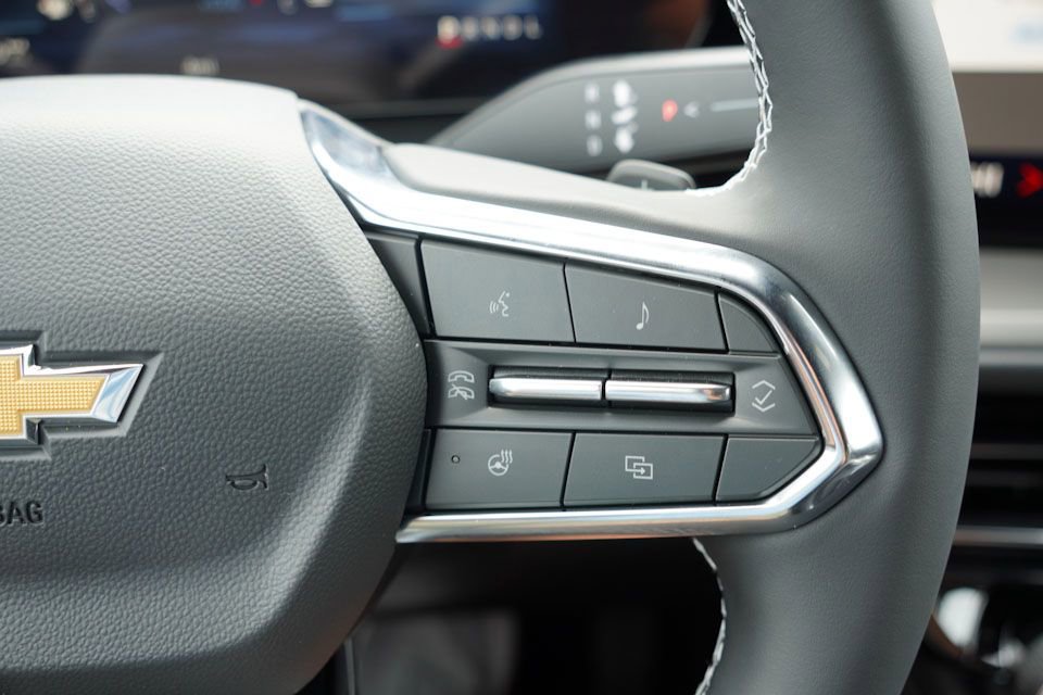 2026 Chevrolet Traverse photo 8
