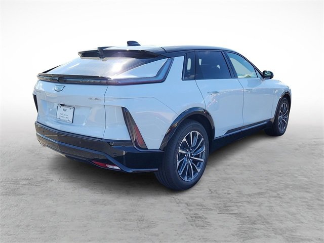 2026 Cadillac Lyriq Sport photo 4