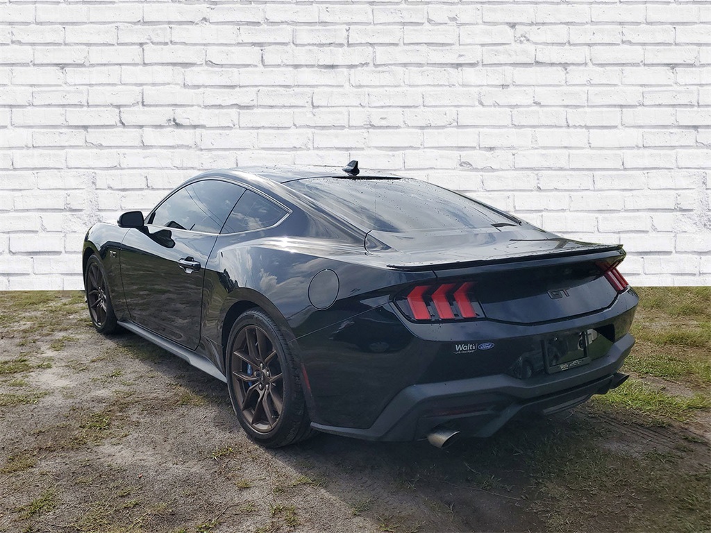 2024 Ford Mustang GT Premium photo 3
