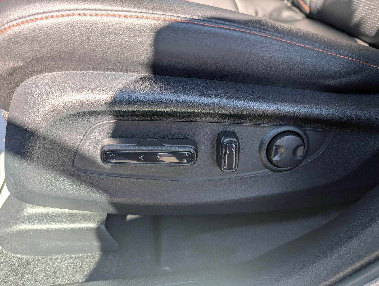 2025 Honda CR-V Hybrid Sport-L photo 11
