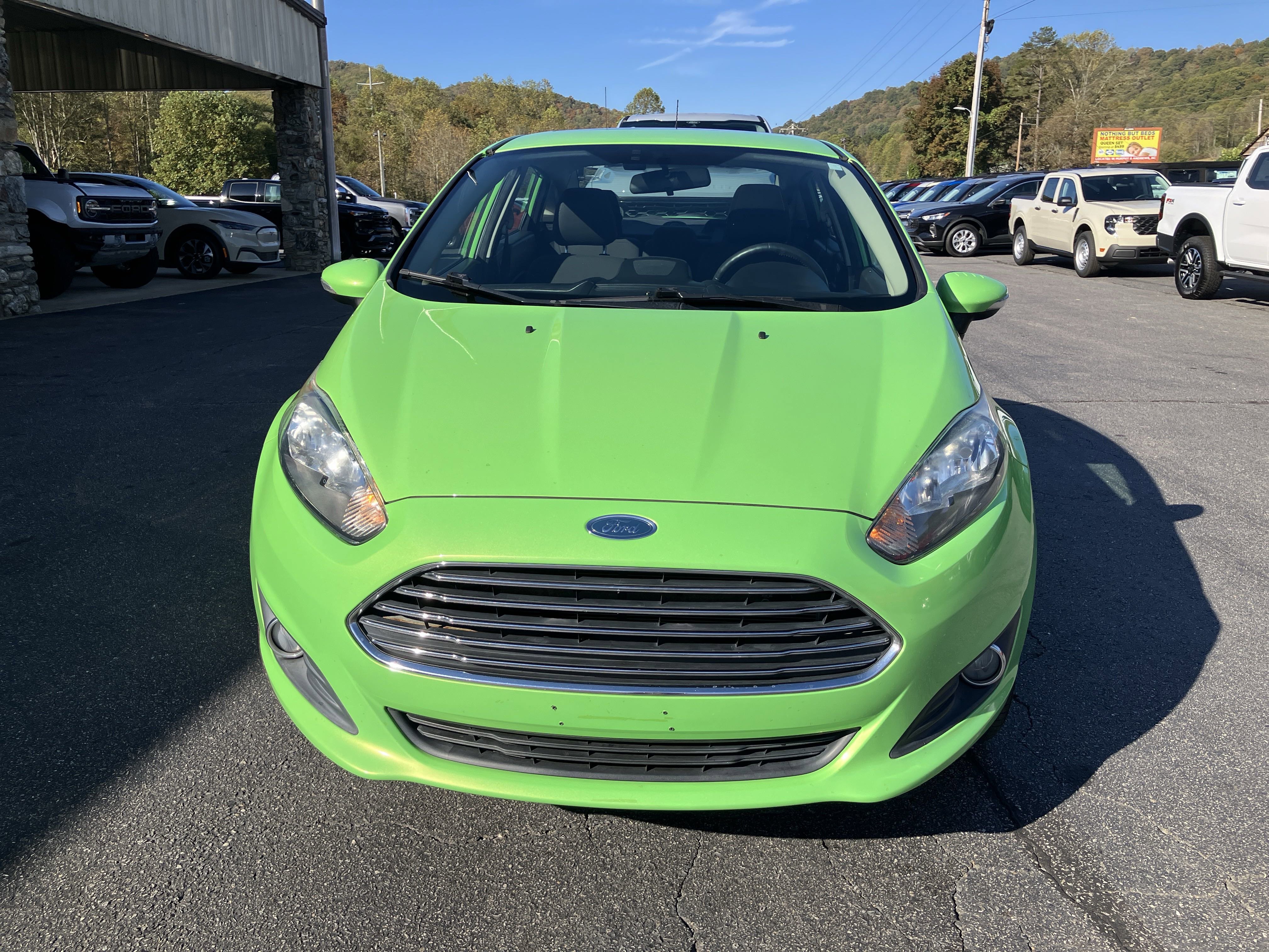 Used 2015 Ford Fiesta SE with VIN 3FADP4BJ3FM213174 for sale in Hayesville, NC