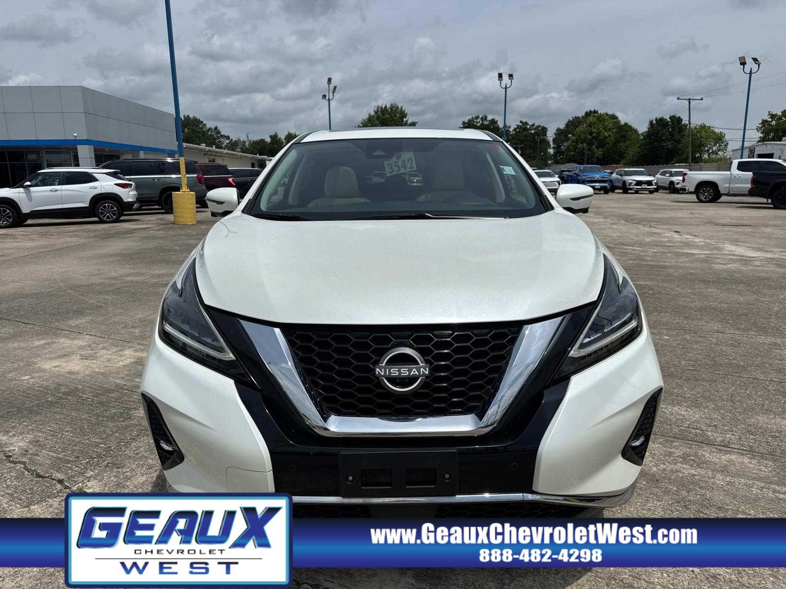 2023 Nissan Murano SL photo 4