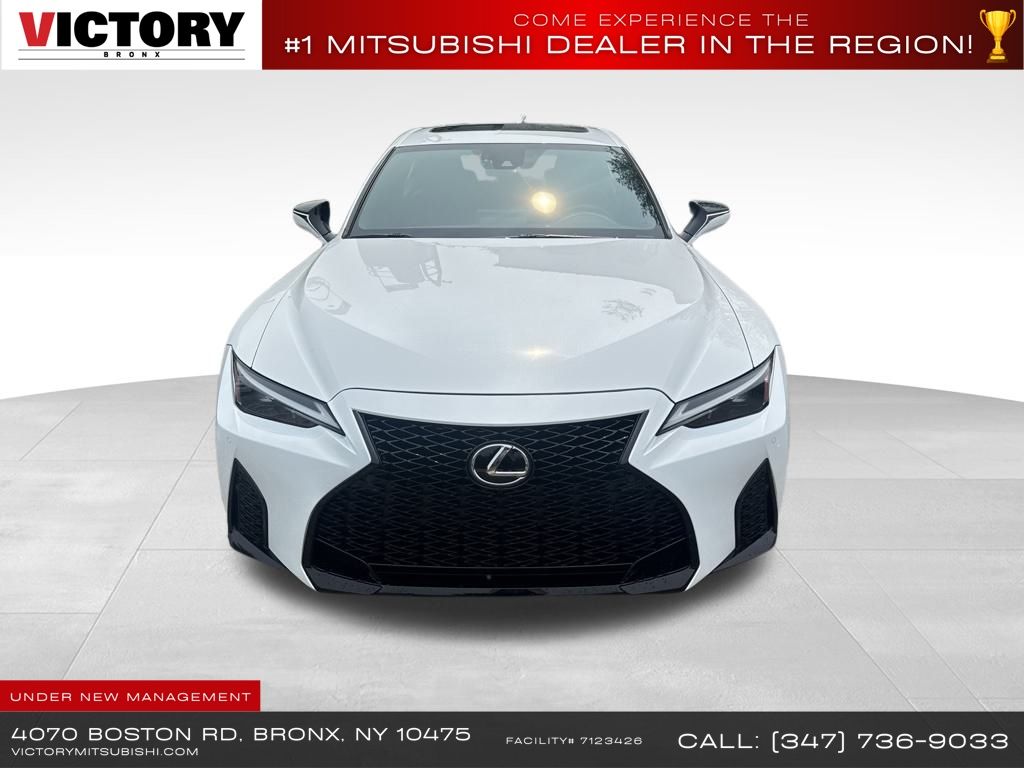 2022 Lexus IS 350 F SPORT photo 2