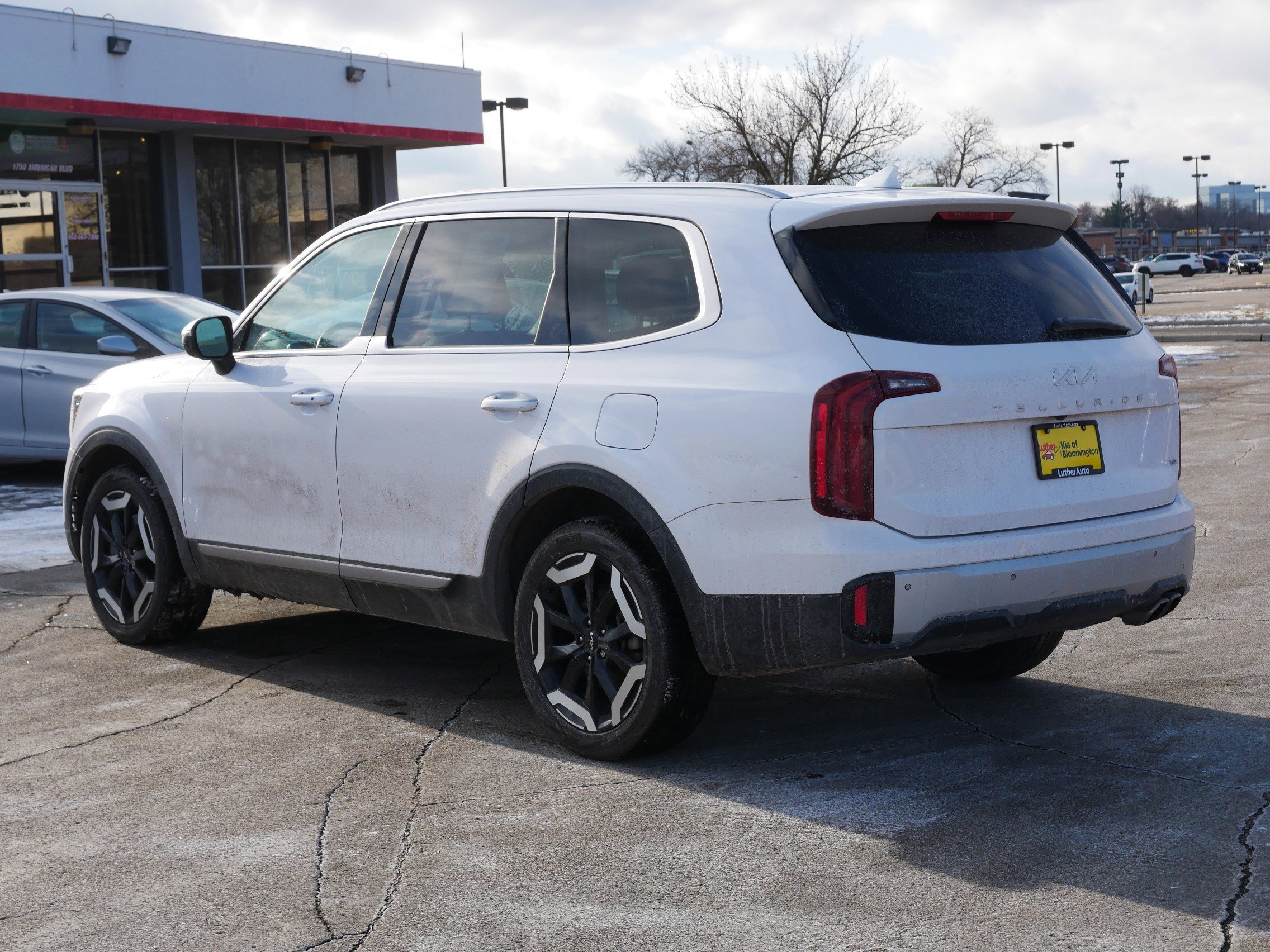 2024 Kia Telluride S photo 3