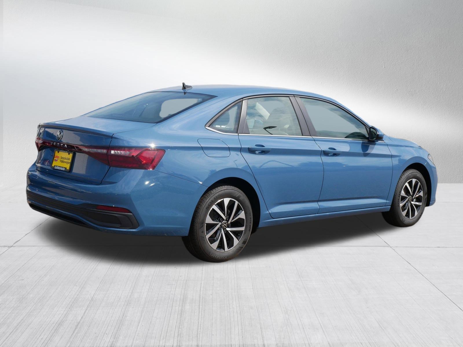 2025 Volkswagen Jetta S photo 3