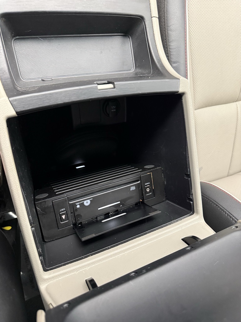 2020 Kia Sedona EX photo 32