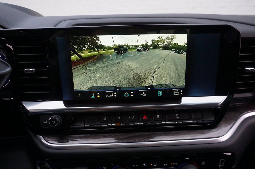 2026 Chevrolet Silverado 2500HD LTZ photo 19