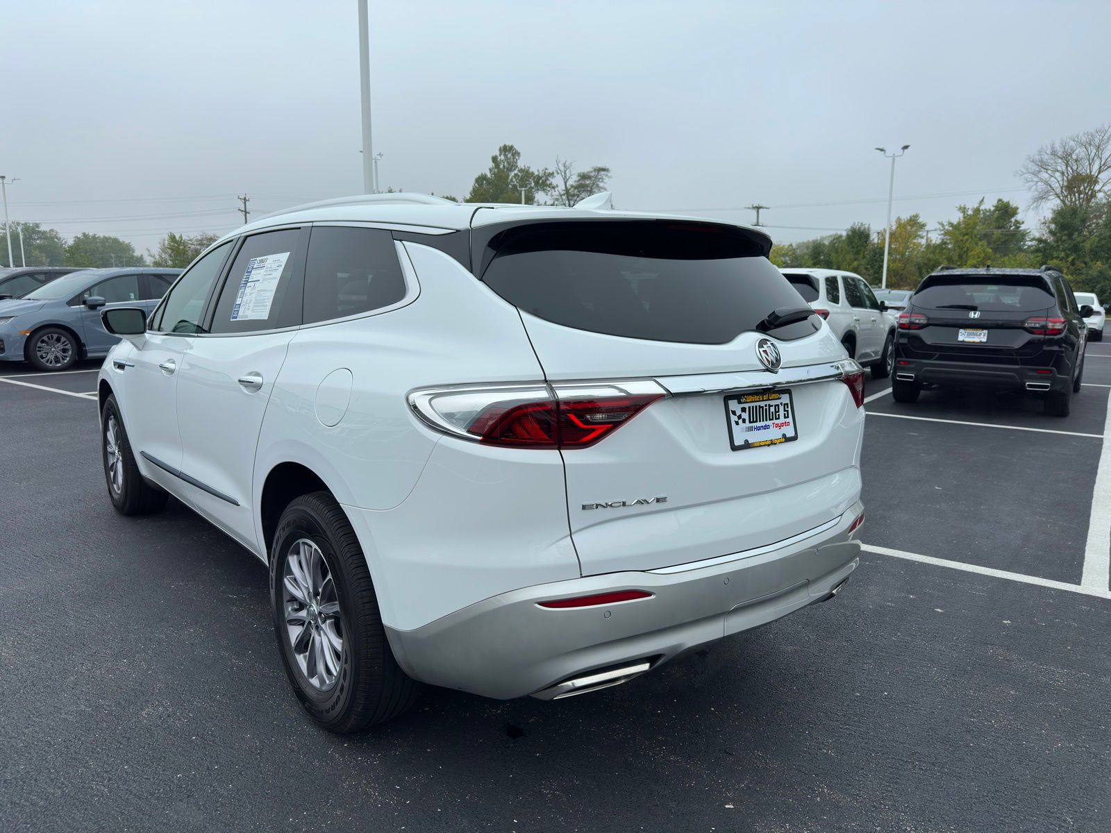 2023 Buick Enclave Essence photo 4