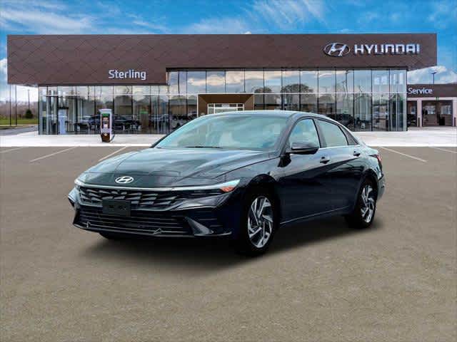 2025 Hyundai Elantra Limited's photo