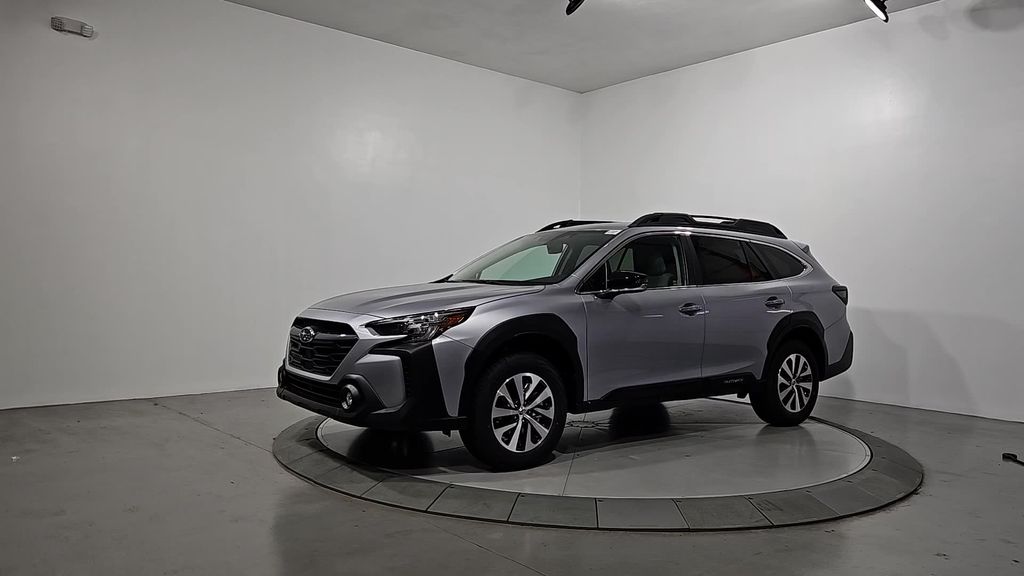 2025 Subaru Outback Premium photo 2