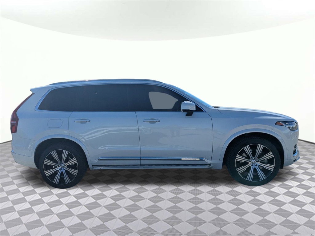 2022 Volvo XC90 Recharge T8 Inscription photo 2