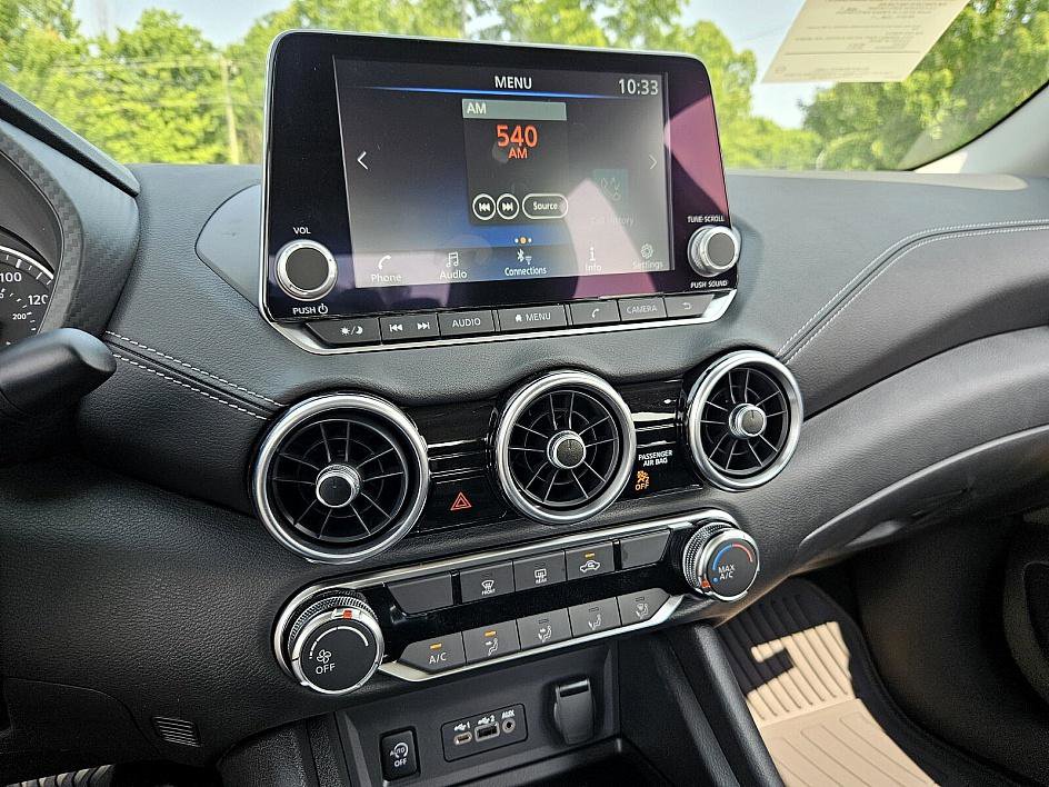 2025 Nissan Sentra SV photo 18