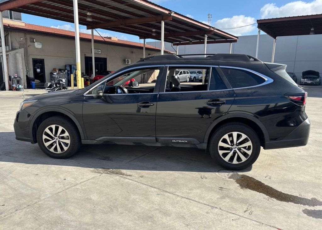 2021 Subaru Outback Premium photo 4