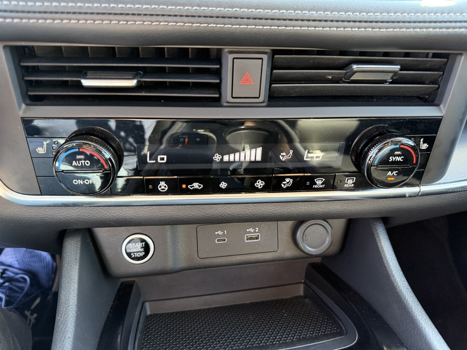2023 Nissan Rogue SV photo 21