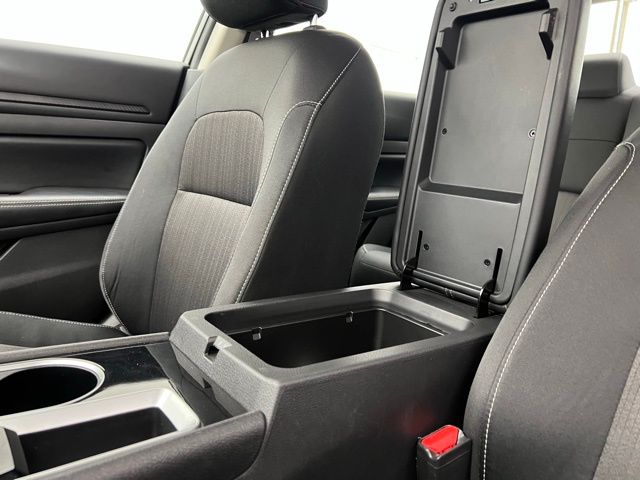 2024 Nissan Altima 2.5 SV photo 14