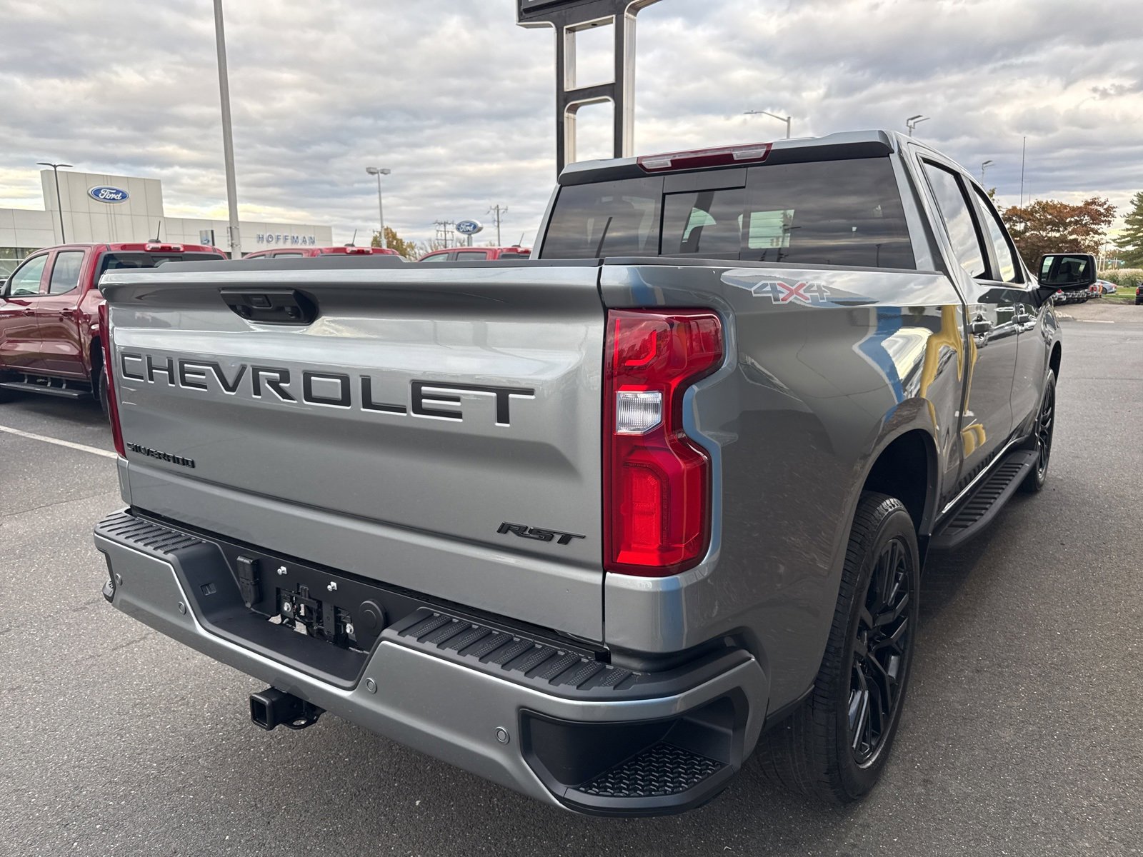 2026 Chevrolet Silverado 1500 RST photo 4