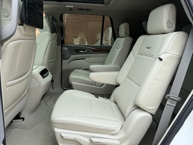 2024 Cadillac Escalade Premium Luxury Platinum photo 13