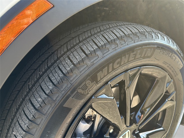 2023 Honda CR-V Hybrid Sport Touring photo 3