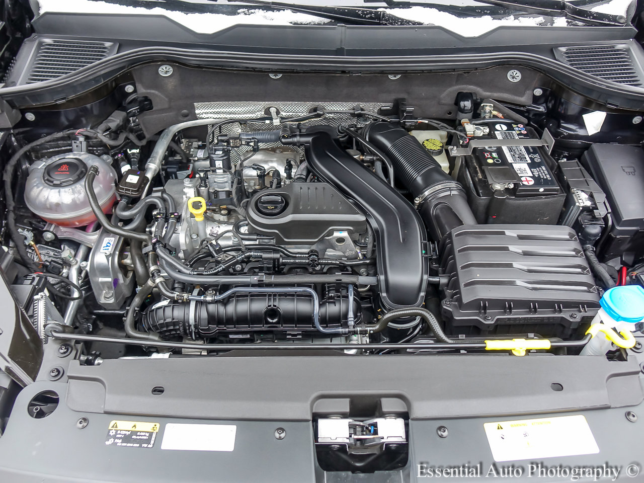 2023 VOLKSWAGEN TAOS - Image 25