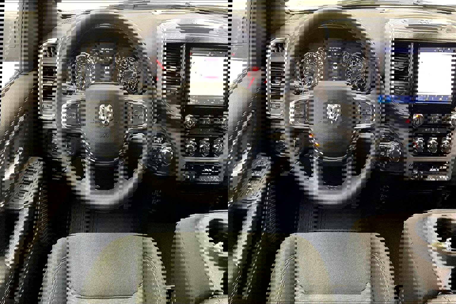 2025 Ram 1500 Big Horn Lone Star photo 4