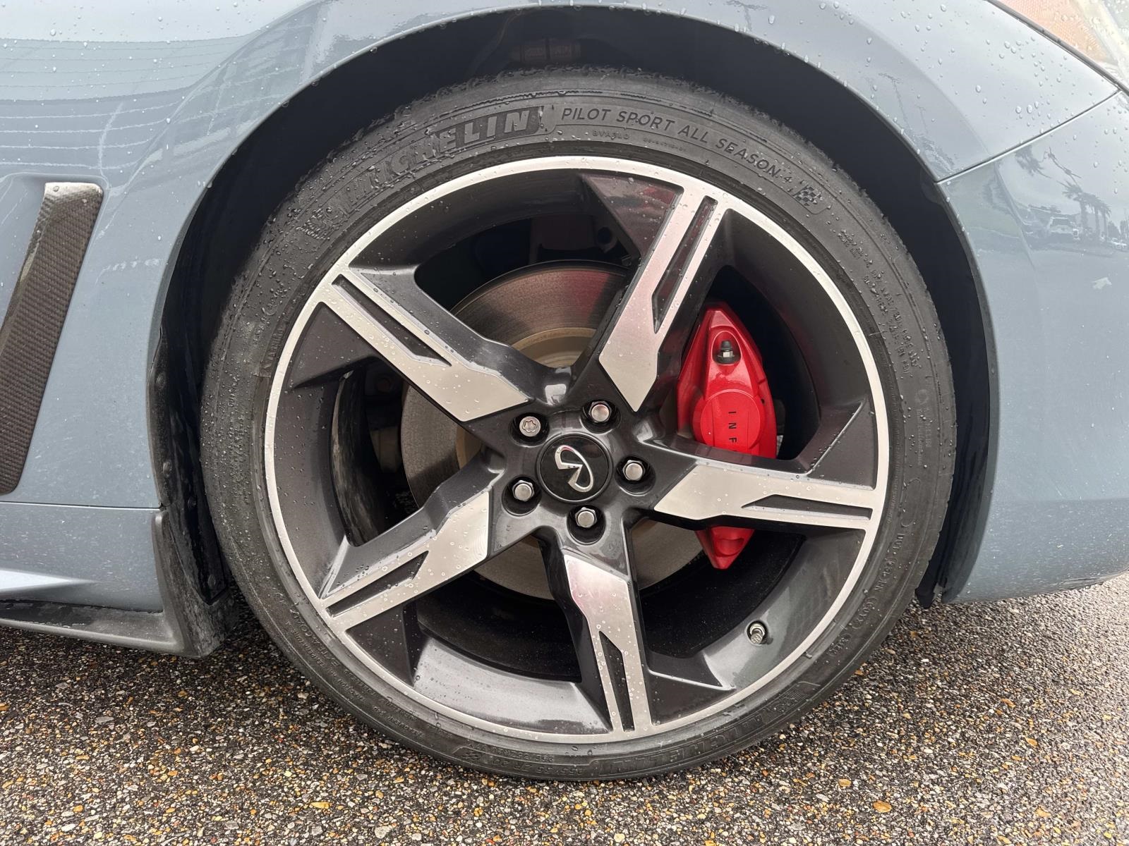 2021 Infiniti Q60 Red Sport 400 photo 4