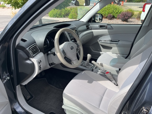 2013 Subaru Forester 2.5X photo 9
