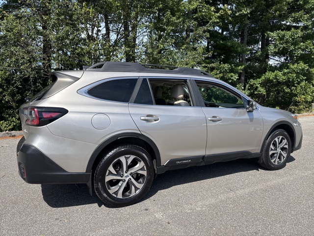 2020 Subaru Outback Limited photo 3