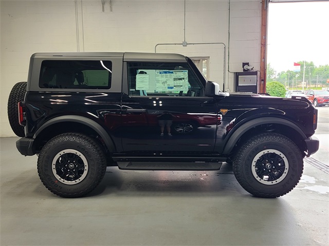 2025 Ford Bronco Badlands photo 3