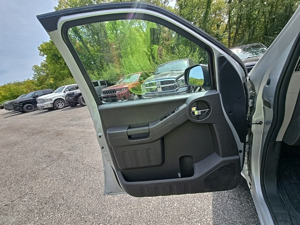 2015 Nissan Xterra photo 19