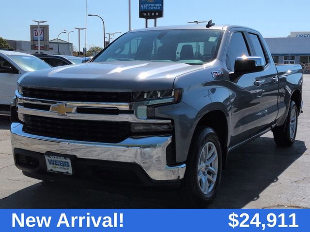 2020 Chevrolet Silverado 1500 LT photo 2