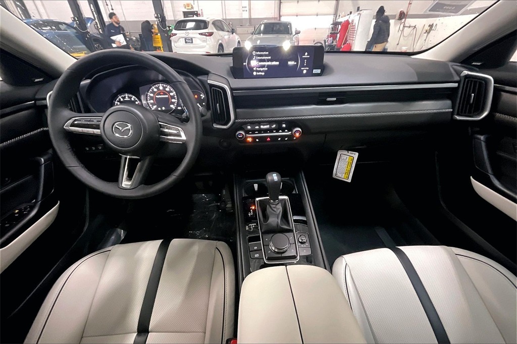 2026 MAZDA CX-50 - Image 4