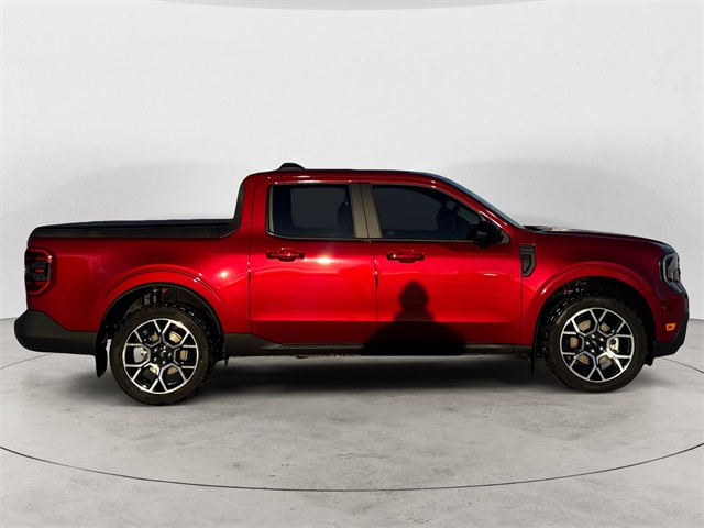 2025 Ford Maverick Lariat photo 2