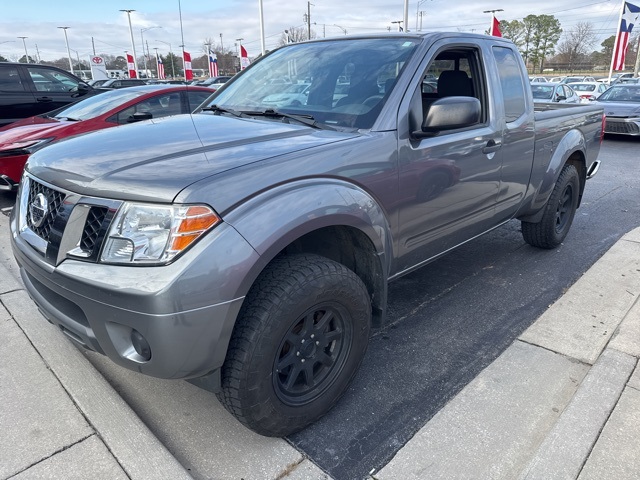 2019 Nissan Frontier SV's photo