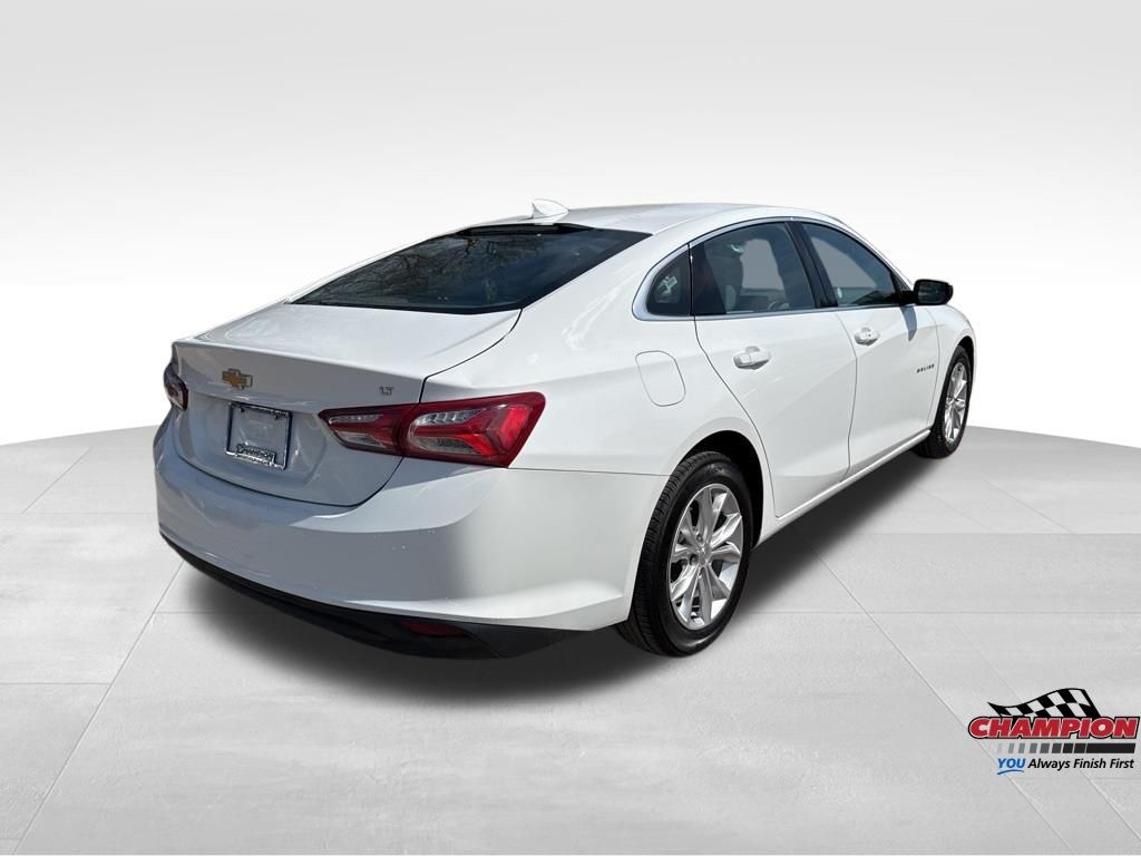 2022 Chevrolet Malibu 1LT photo 3