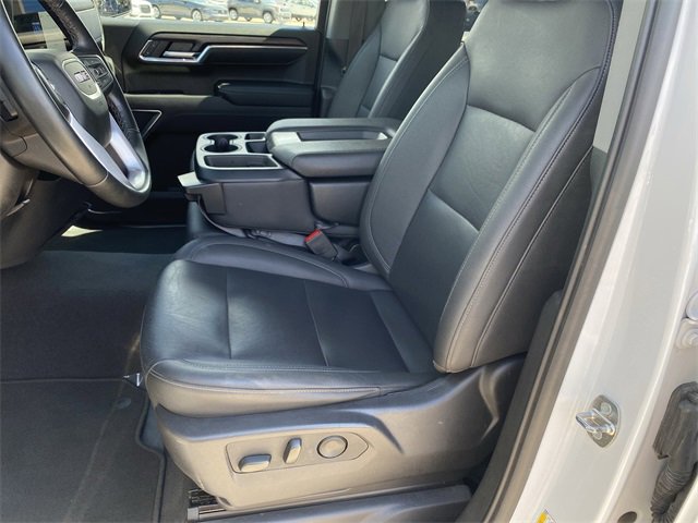 2024 Gmc Sierra 1500 SLT photo 9