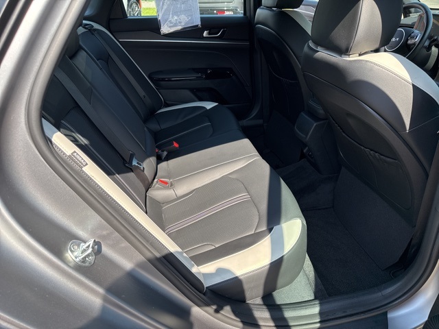 2025 Kia K5 GT-Line photo 21
