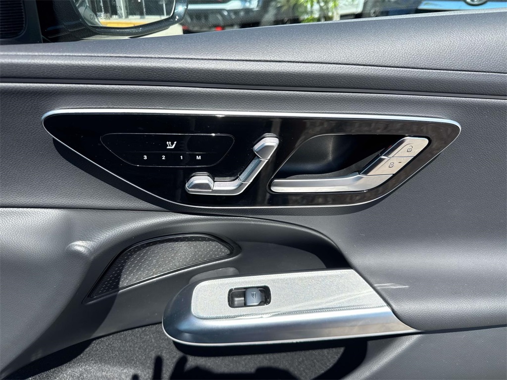 2025 Mercedes Benz E 350 photo 15