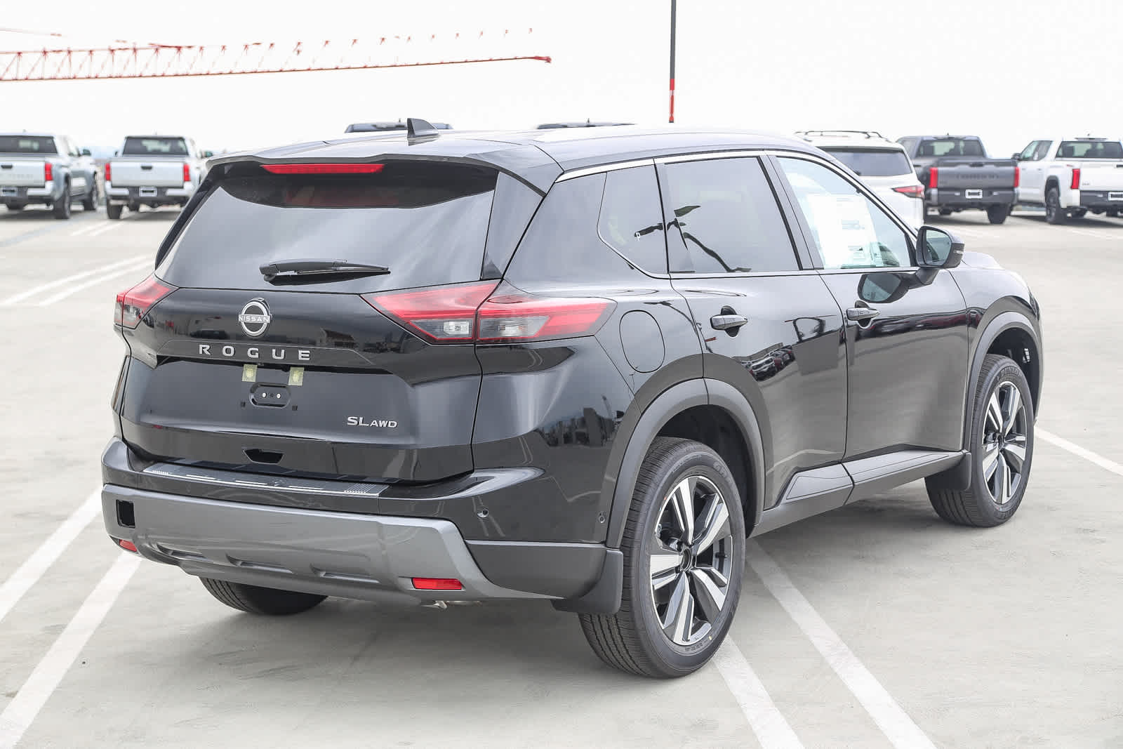 2025 Nissan Rogue SL photo 4