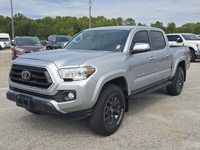2023 Toyota Tacoma SR5's photo
