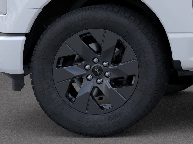 2025 Ford F-150 Lightning photo 19